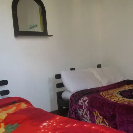 Crown Homestay