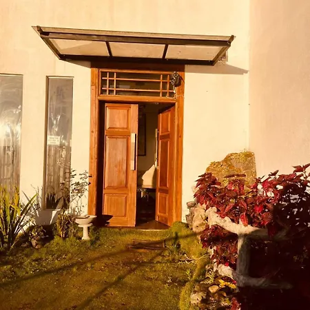 The Budget White House Hotel Nuwara Eliya