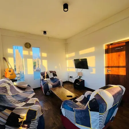 The Budget White House Hotel Nuwara Eliya