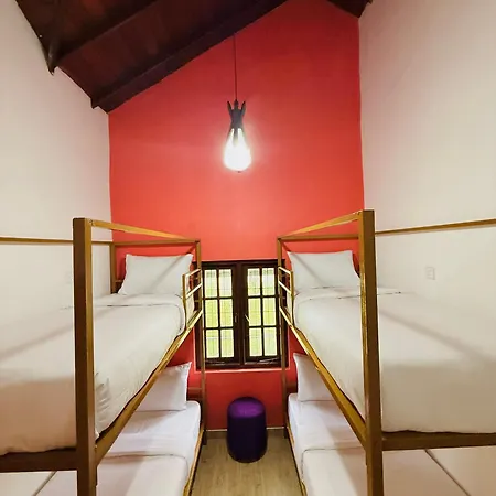 176 Hostel Nuwara Eliya