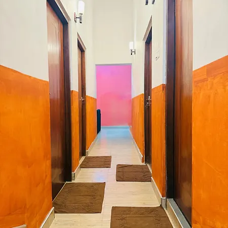 Hostel 176