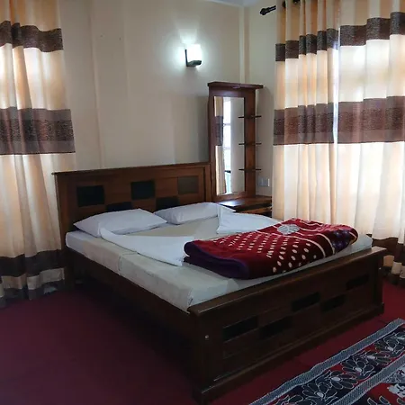 Friendly Faces Guest house Nuwara Eliya