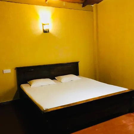 Tea Planters Lodge, Cooking Class And Tours * Nuwara Eliya