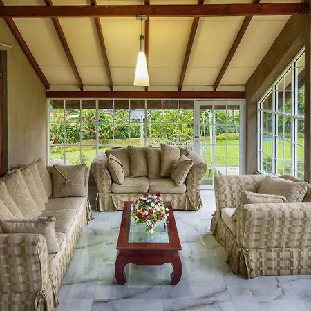 Lemon Court Villa
