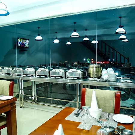 Royal Hotel