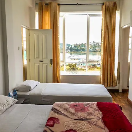 Hotel Leisure Village Nuwaraeliya 3*