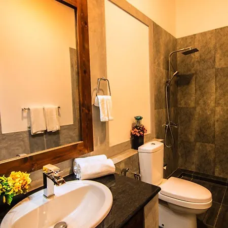 Hotel Seasons - Nuwara Eliya