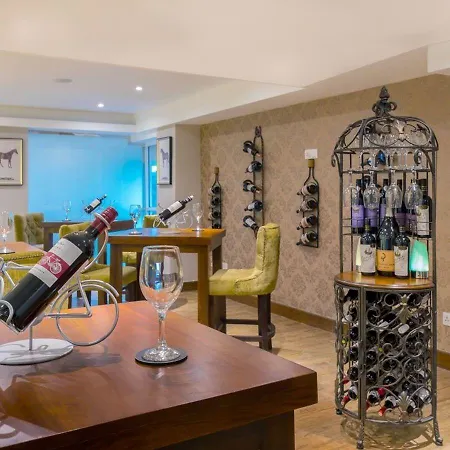The Golden Ridge Hotel 5*