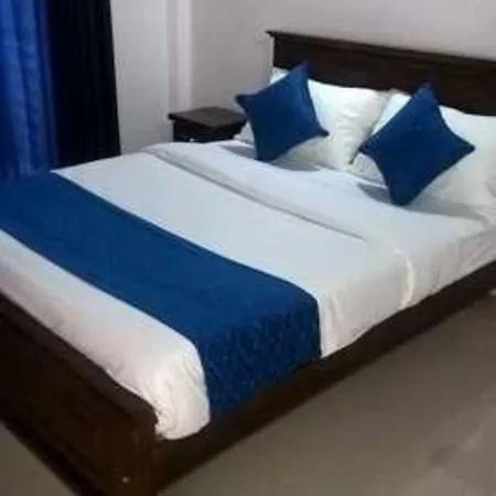 Hotel J's