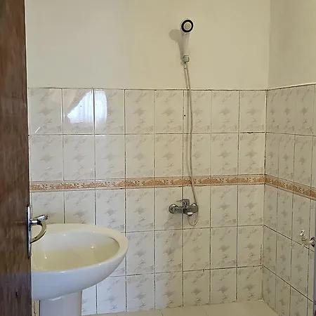 Olive Grand Guest house 3*