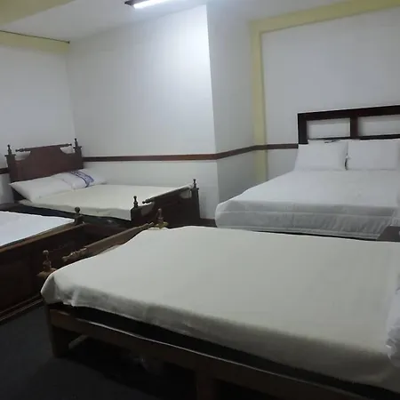 White Tower Hotel Nuwara Eliya