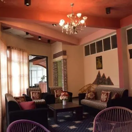 Hotel The Mount View By Liyozi Leasiure