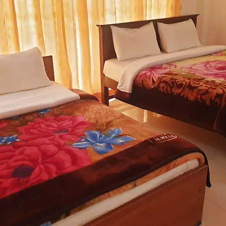 Oviya Guest Inn 3*