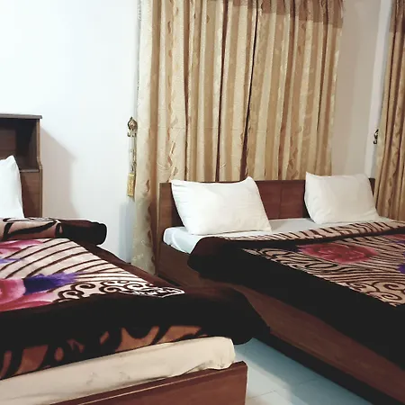 Oviya Guest Inn