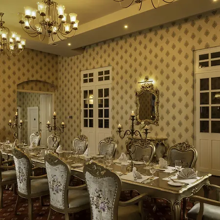 The Westbury Palace Hotel Nuwara Eliya