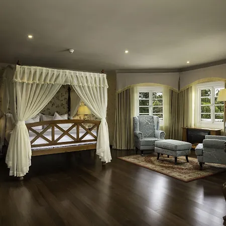 The Westbury Palace Hotel Nuwara Eliya