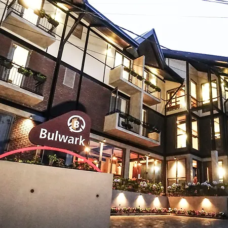 Hotel Bulwark *