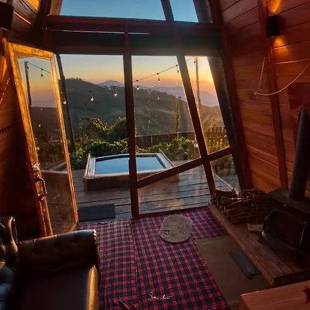 Chalet Skyridge Twilight *