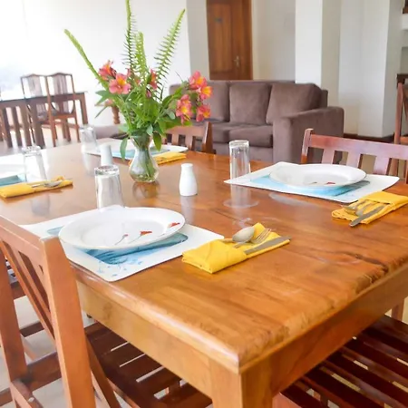Sky Heaven Nuwaraeliya Guest house Nuwara Eliya