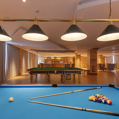 Araliya Red - Budget Friendly Hotel- Where Find Stunning 360 Panoramic View Of Hotel Nuwara Eliya