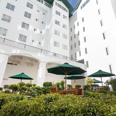 Hotel Araliya Red - Budget Friendly Hotel- Where Find Stunning 360 Panoramic View Of 4*