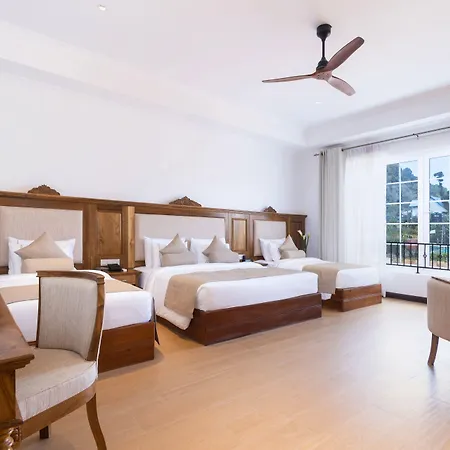 Araliya Red - Budget Friendly Hotel- Where Find Stunning 360 Panoramic View Of