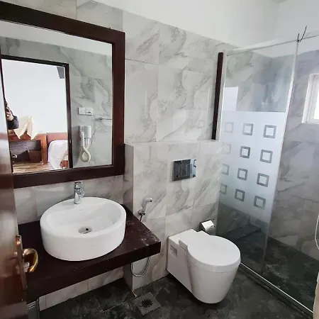 The Venice Royal Nuwaraeliya 3*