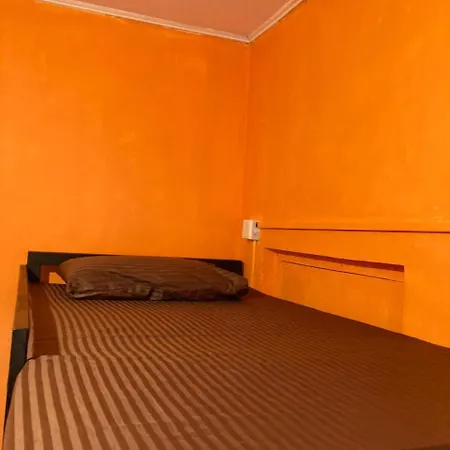 Hostel C'est La Vie