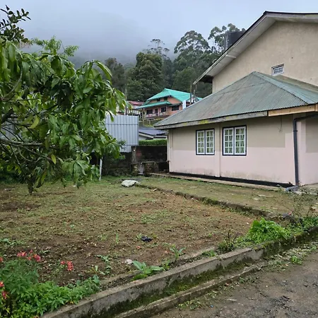 Homestay Le Grand Chateau Nuwara Eliya