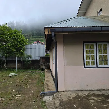 Homestay Le Grand Chateau Nuwara Eliya