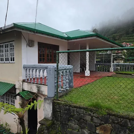 Le Grand Chateau Homestay *