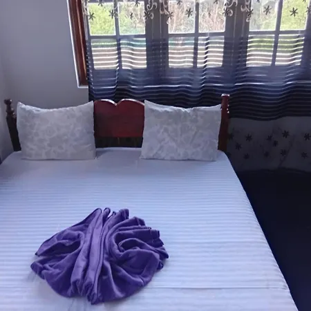 Homestay Le Grand Chateau Nuwara Eliya