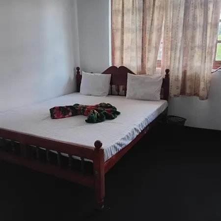 Homestay Le Grand Chateau Nuwara Eliya