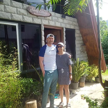 Barrow Family Nuwara Eliya