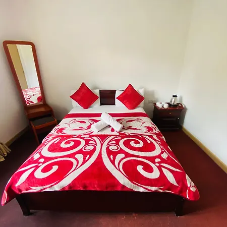 R R I Luxury Hotel