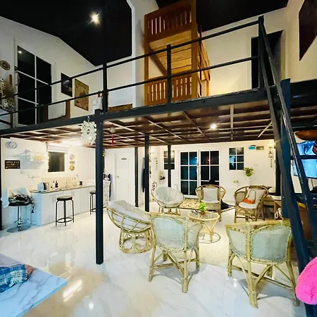 The Burrow - A Modern Loft-style Luxury Villa *