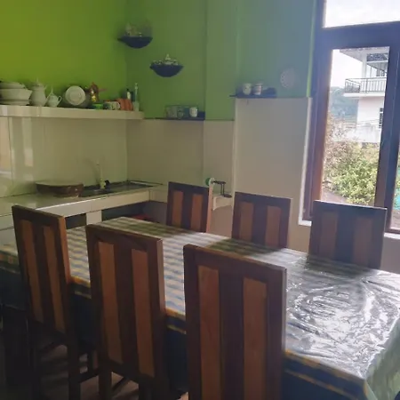 La Rose Geust House Nuwara Eliya