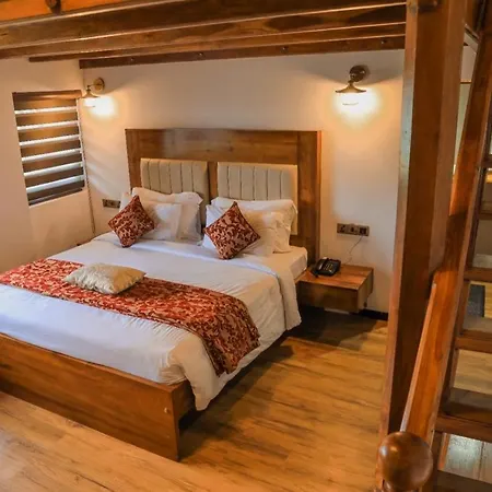 Hotel Queens 5*