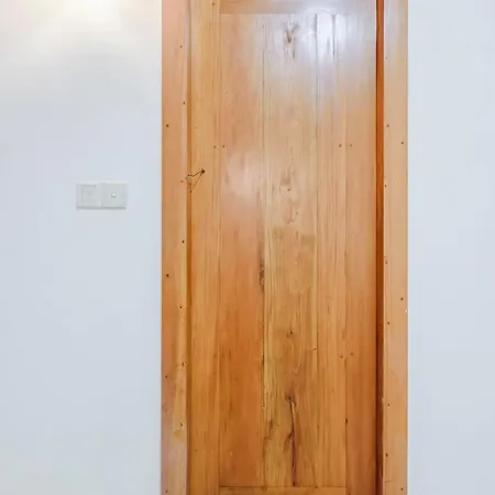 Oasis Hill Hotel 2*