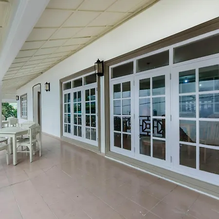 Oasis Hill Hotel 2*