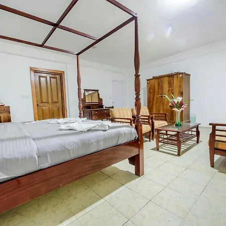 Hotel Oasis Hill 2*