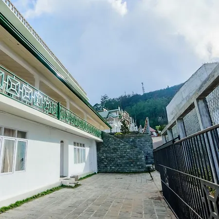 Oasis Hill Hotel 2*