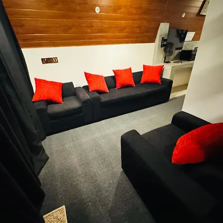 Dreamers Den Villa *