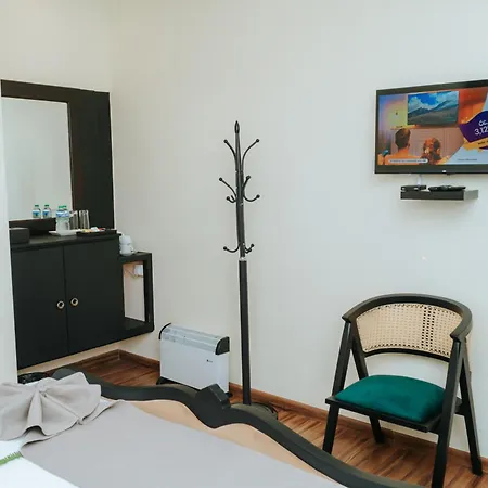 Grand Misty Hills Hotel Nuwara Eliya