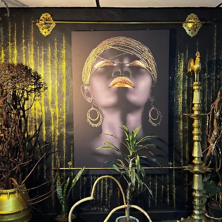 Hidden Treasure Bed & Breakfast 3*