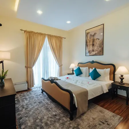 Grand Misty Hills Hotel *