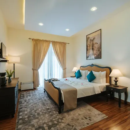 Hotel Grand Misty Hills *