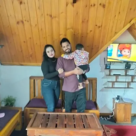Villa Barrow Family