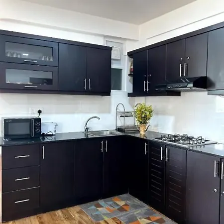 Apartment Nomentano Blue -luxury Apartments- Nuwara Eliya