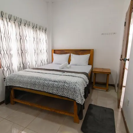 Guest house Kenton